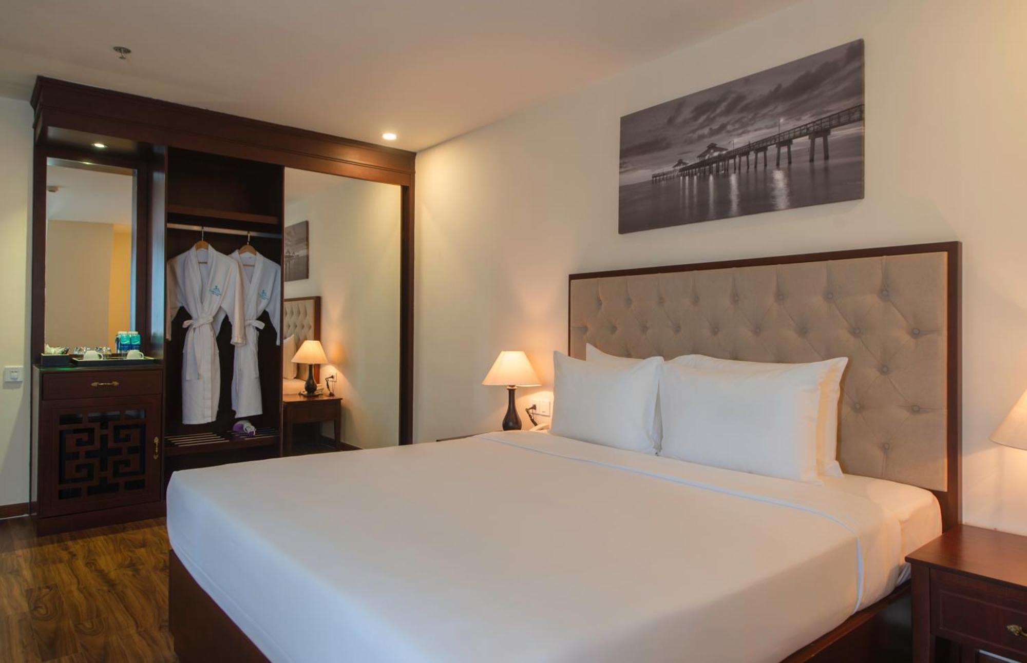 Florida Hotel Нячанг Экстерьер фото