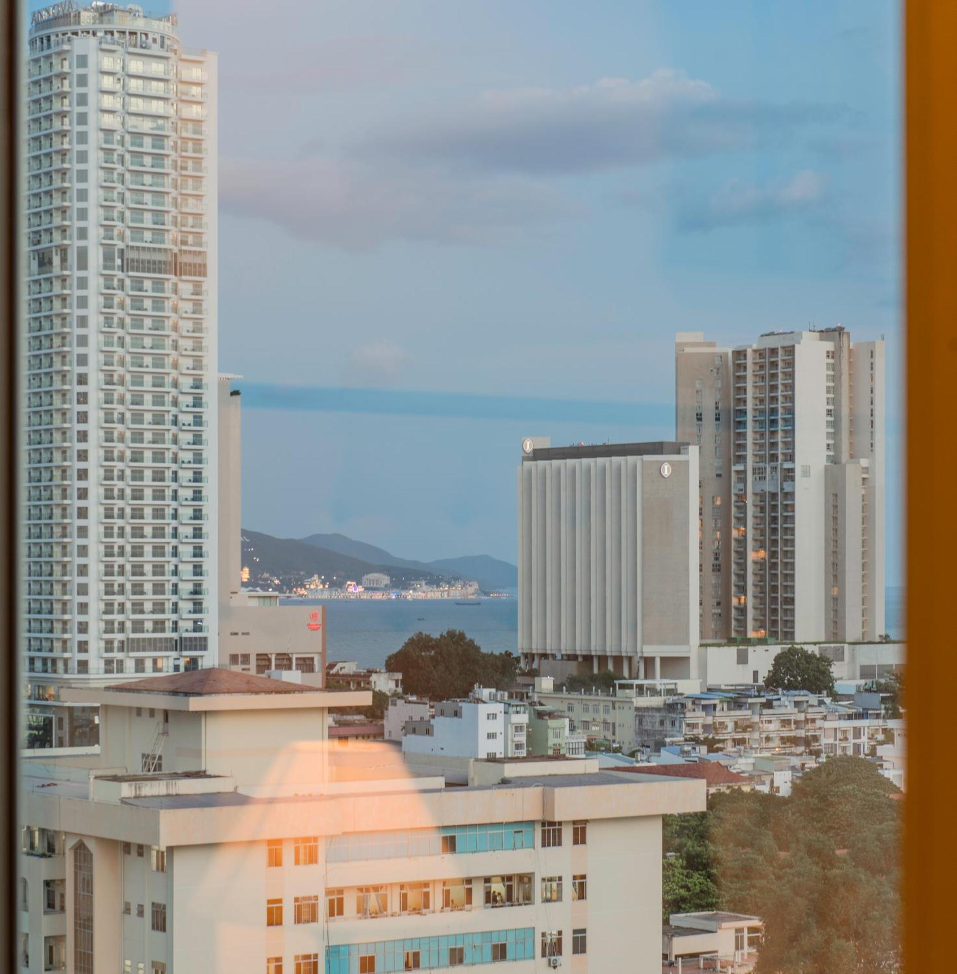 Florida Hotel Нячанг Экстерьер фото